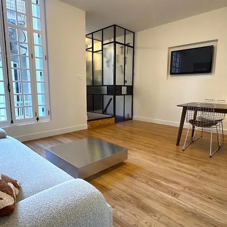 Design & Confort T3 Vue Parc Lit 180