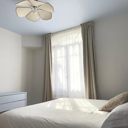 Design & Climatisation T3 Vue Parc Lit 180